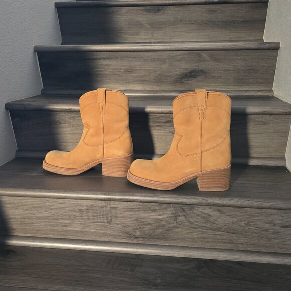 Jeffrey Campbell Riding Bootie - Picture 14 of 14